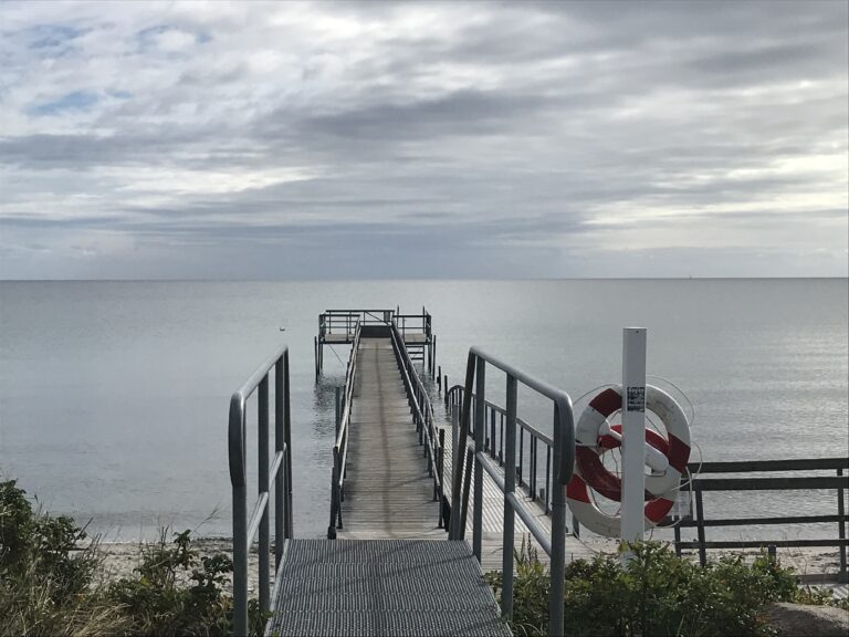 Badebro i Ballen på Samsø